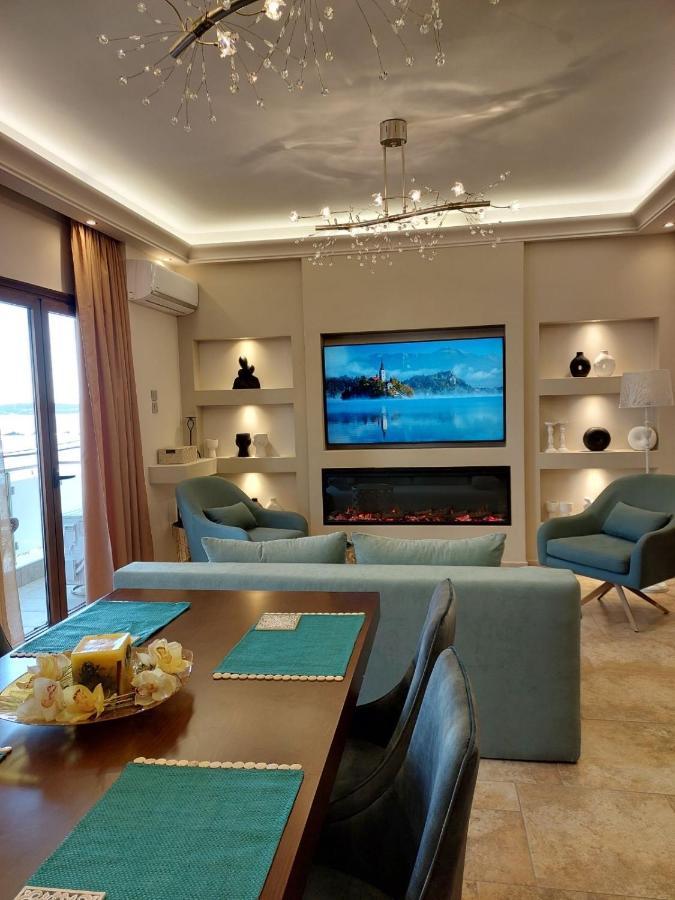 Rika'S Sea View Apartment Hriszí Aktí Haniá Kültér fotó