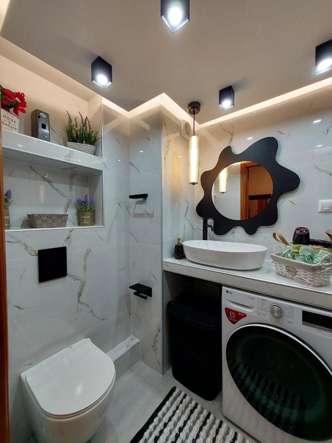 Rika'S Sea View Apartment Hriszí Aktí Haniá Kültér fotó